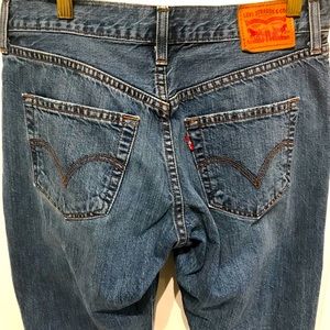 NWOT LEVIS COTTON DISTRESSED BUTTON FLY JEANS 28/6